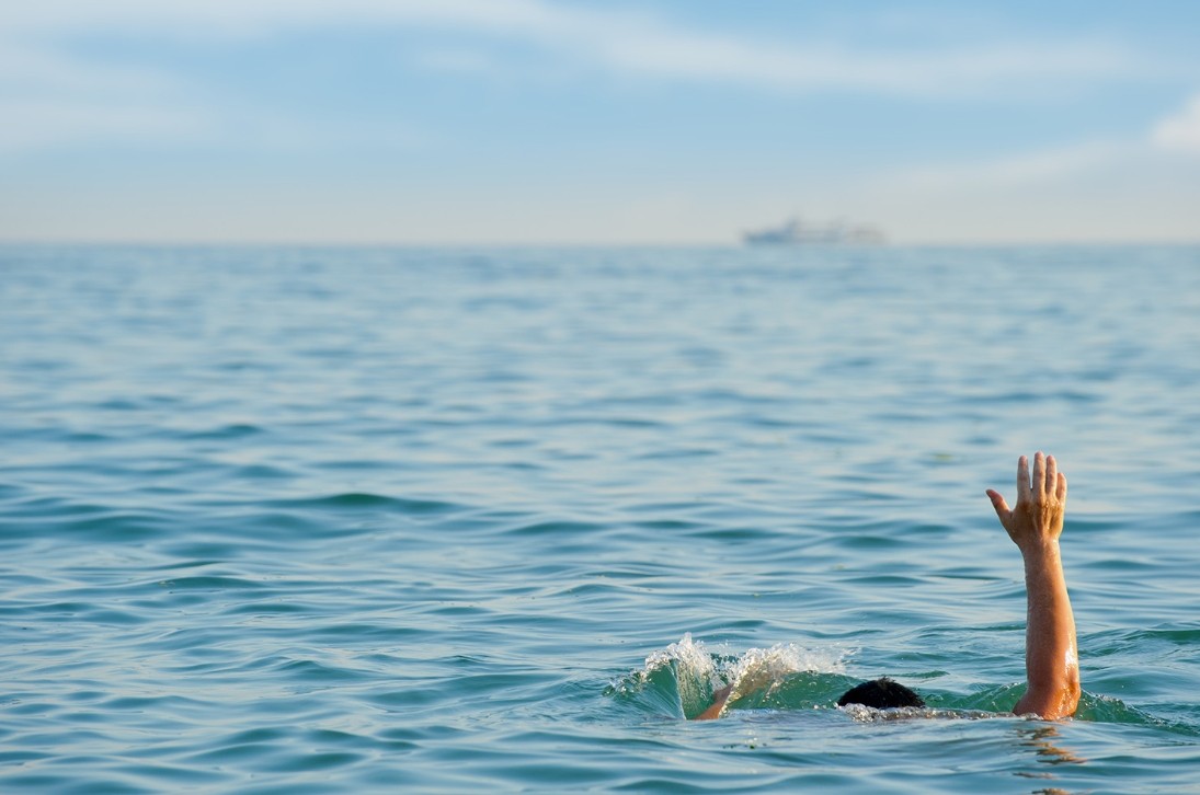 Как распознать и спасти утопающего: советы спасателей Как распознать и спасти утопающего: советы спасателей