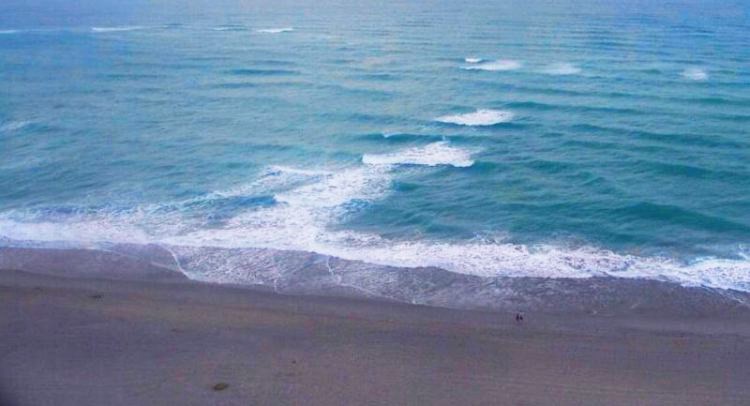 Отбойное течение: опасность, которую легко перехитрить | Обратное течение Отбойное течение: опасность, которую легко перехитрить | Обратное течение