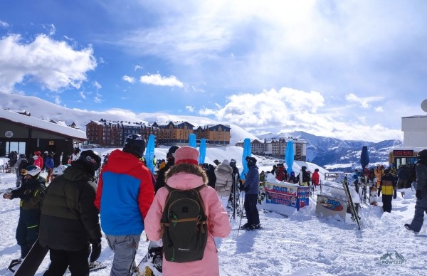 Горнолыжка в Гудаури (Грузия) в 2023 году — цены, мой отзыв и фото курорта Горнолыжка в Гудаури (Грузия) в 2023 году — цены, мой отзыв и фото курорта