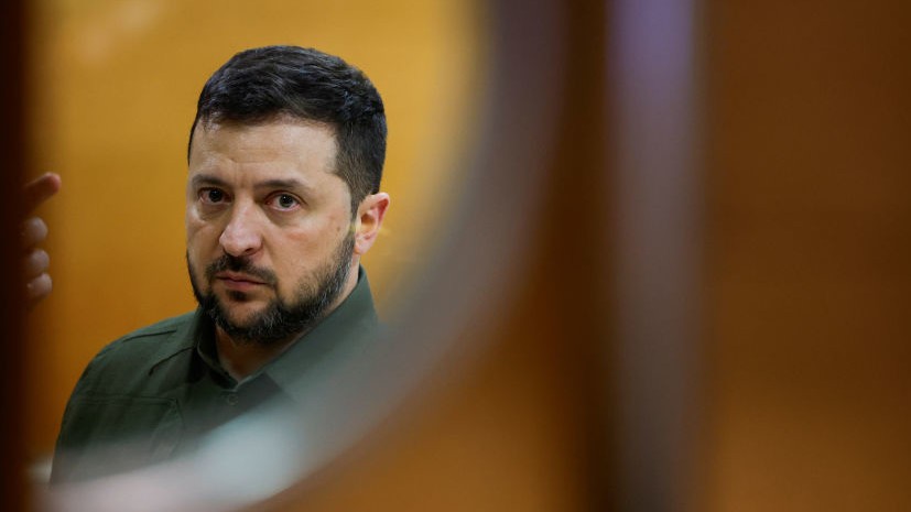 Во французском Вьене сняли флаг Украины после слов Зеленского об Азербайджане