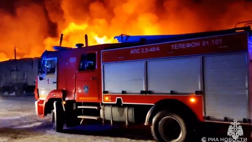 Полиция оцепит территорию горящего рынка в Ростове-на-Дону