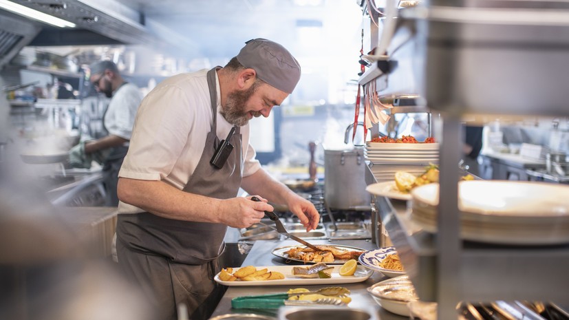 В Федерации рестораторов и отельеров отметили важность экономической поддержки