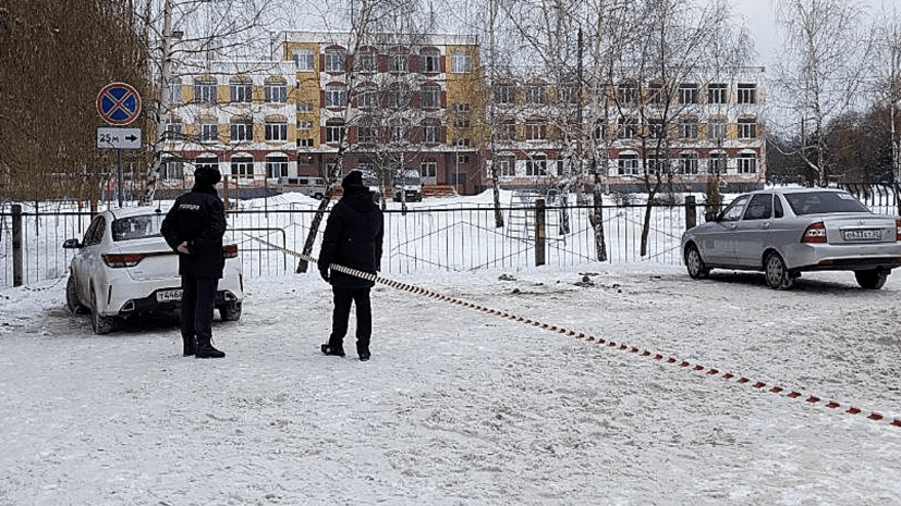 Мурашко: все пострадавшие при стрельбе в гимназии Брянска дети стабильны