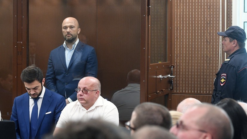 Суд в Москве приговорил бизнесмена Мазурова к 10 годам колонии